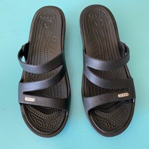 Crocs Sandals Size W9